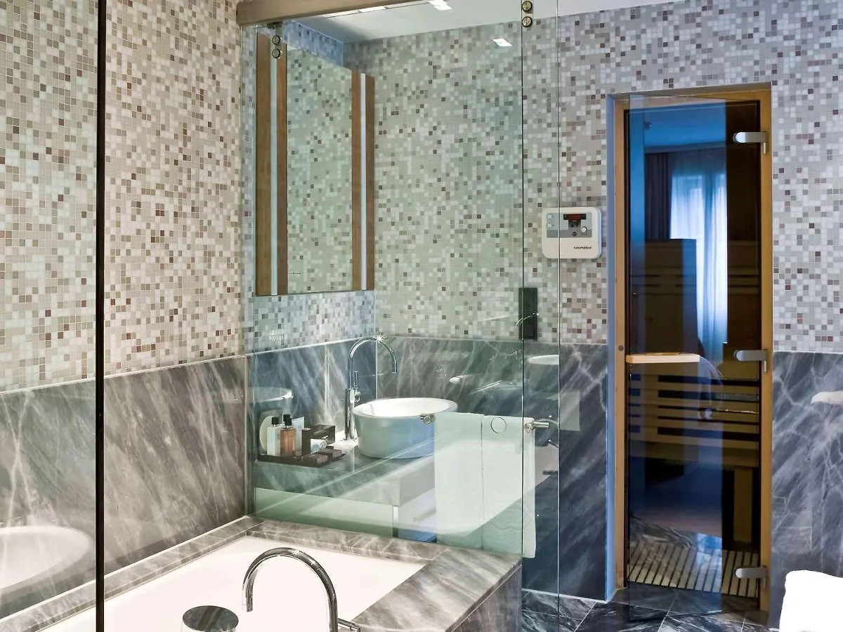 Sofitel Hamburg Alter Wall 5*,  Germania