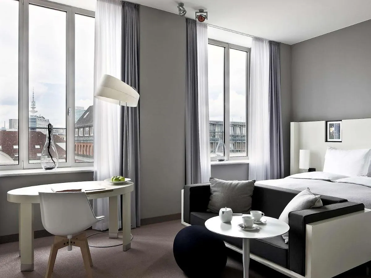Sofitel Hamburg Alter Wall Hotell